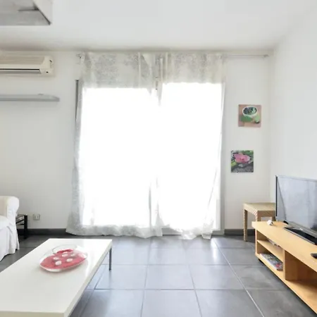 Sweet Apartment *